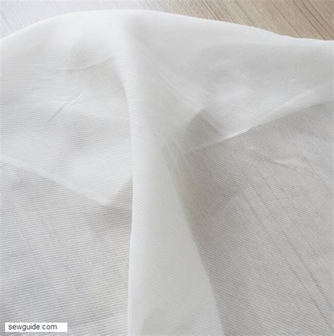 types of thin fabric